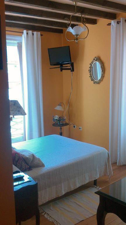 La Montanesuca Hotel Комилас Стая снимка